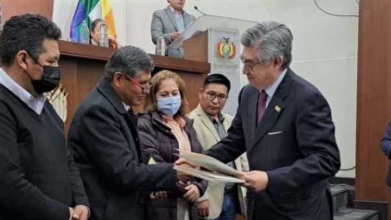 Desagravio a exvocales del TSE acusados por fraude en las elecciones de 2019 Foto: RED UNO