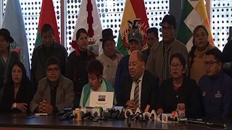Denuncia presunta corrupción en YPFB