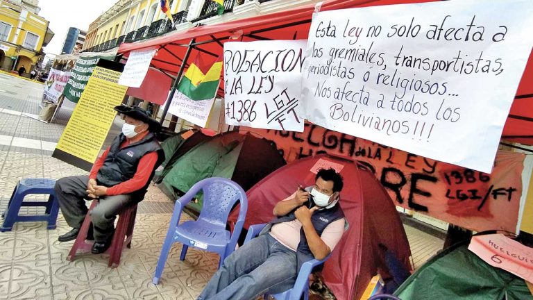 Protestas contra el PL de ganancias ilícitas 1386 en 2021 Foto: OPINIÓN