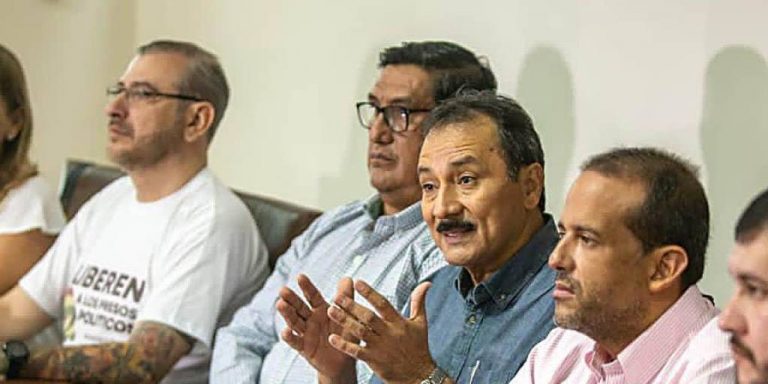 Reunión de representantes cruceños Foto: UNITEL