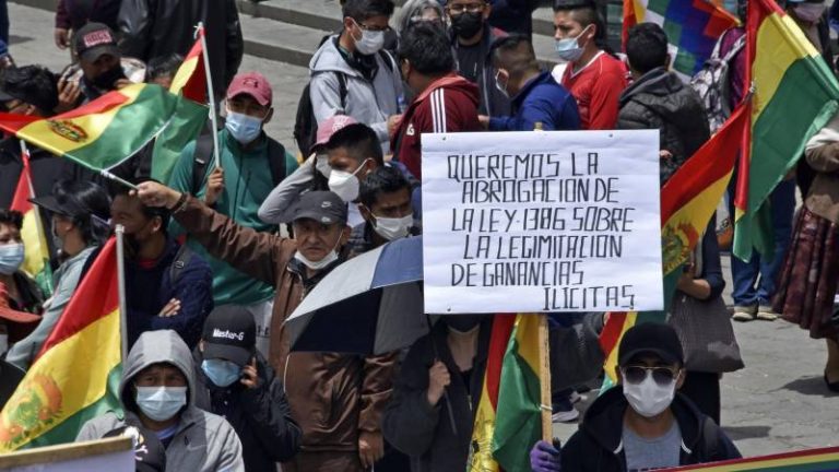 Protestas por proyectos de norma contra ganancias ilícitas/ Foto: Unitel