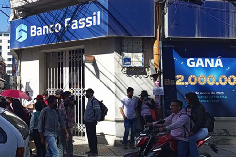 Sucursal de banco Fassil /Imagen de referencia/ Foto: LOS TIEMPOS