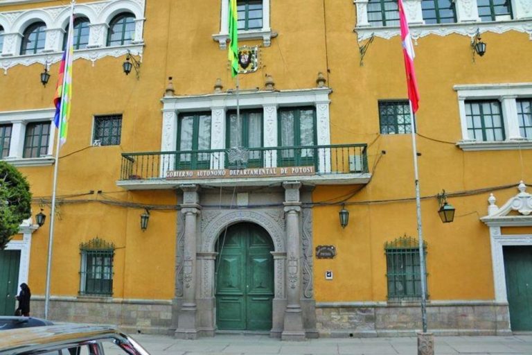 Edificio de la gobernación de Potosí Foto: EL POTOSÍ
