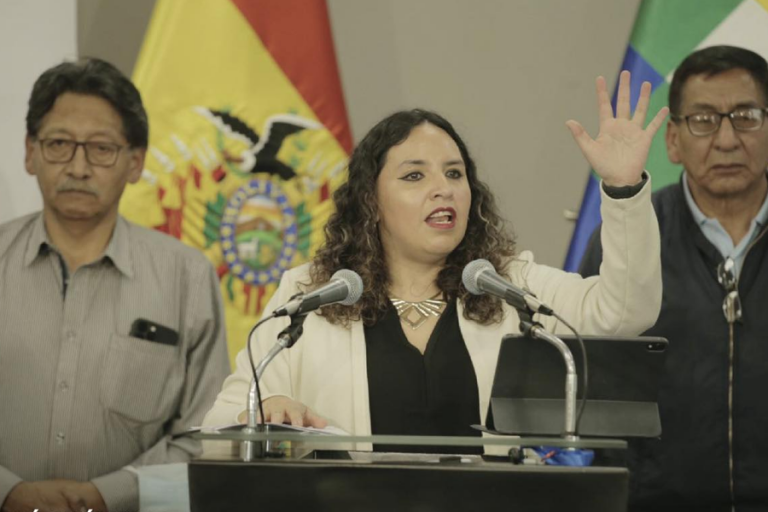 Conferencia de prensa ministerios de Minería, Salud y Medio Ambiente Foto: MINISTERIO DE SALUD