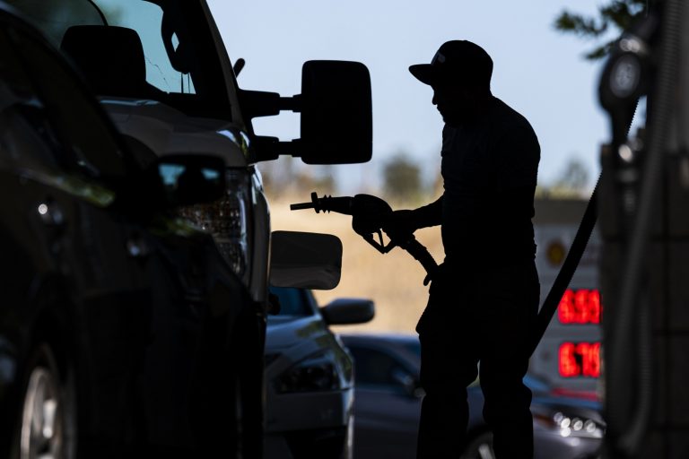 Carga de combustibles / Imagen de referencia / Foto: Blooomberg