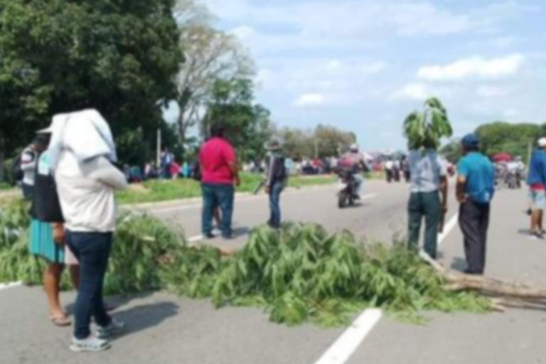 Bloqueo Buena Vista /Foto: Periódico El Día
