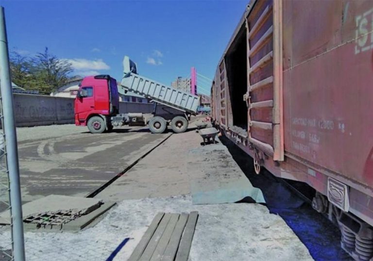 Transporte de carga de minerales