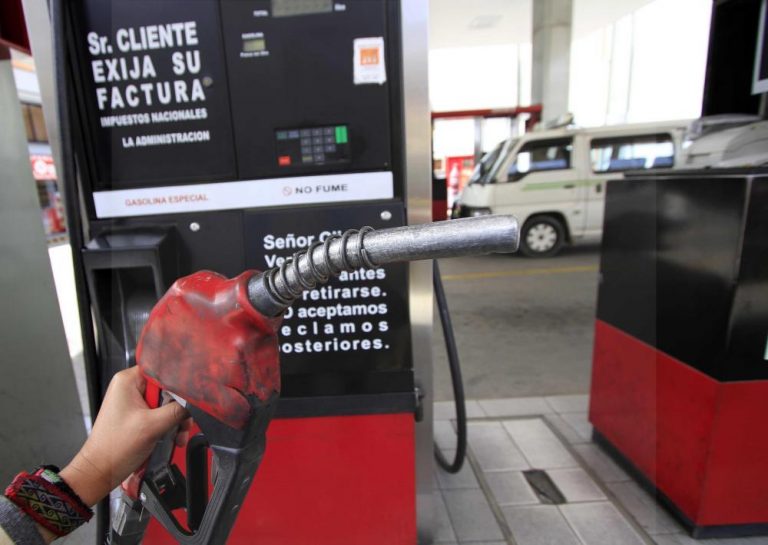 Combustibles /surtidor/Imagen Ilustrativa/ Foto: Página Siete