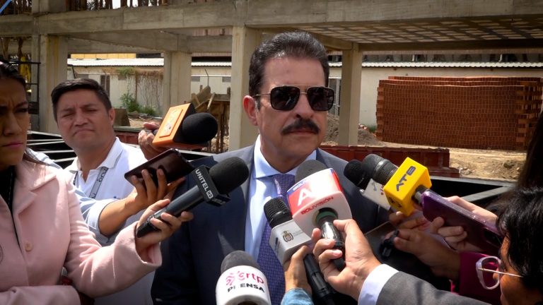 Alcalde de Cochabamba /Manfred Reyes Villa/
