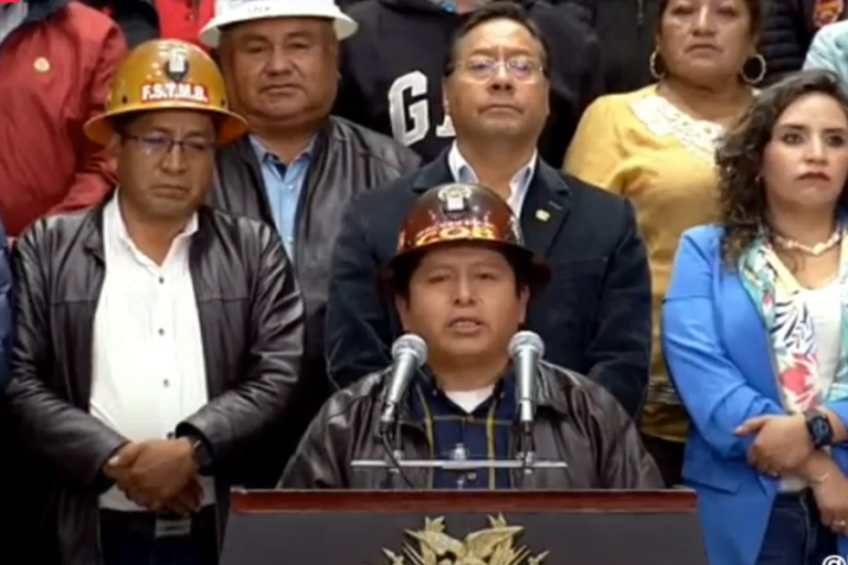 Conferencia de prensa COB y autoridades nacionales