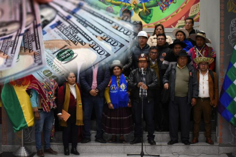 Dólares y Gabinete social /Imagen de referencia/