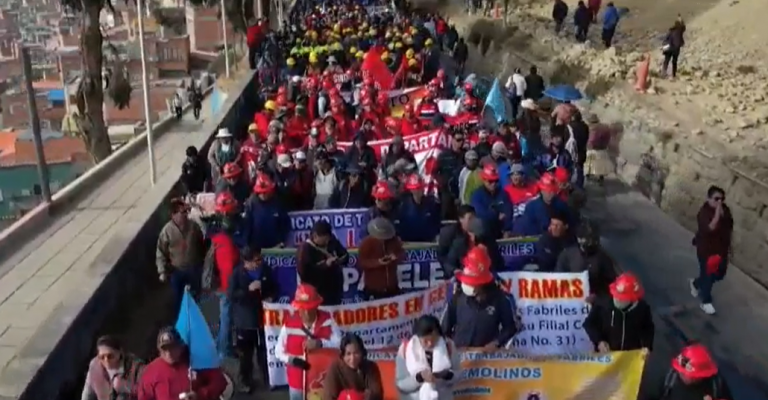 Sectores afines al arcismo inician "Marcha en Defensa de la Democracia y la Economía"