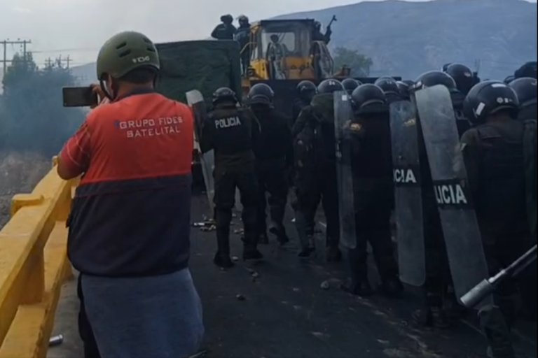 Bloqueos en Cochabamba y cobertura periodística