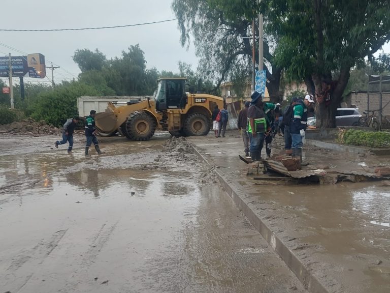 Lluvias en Colcapirhua provocan desborde del río Chijillawiri