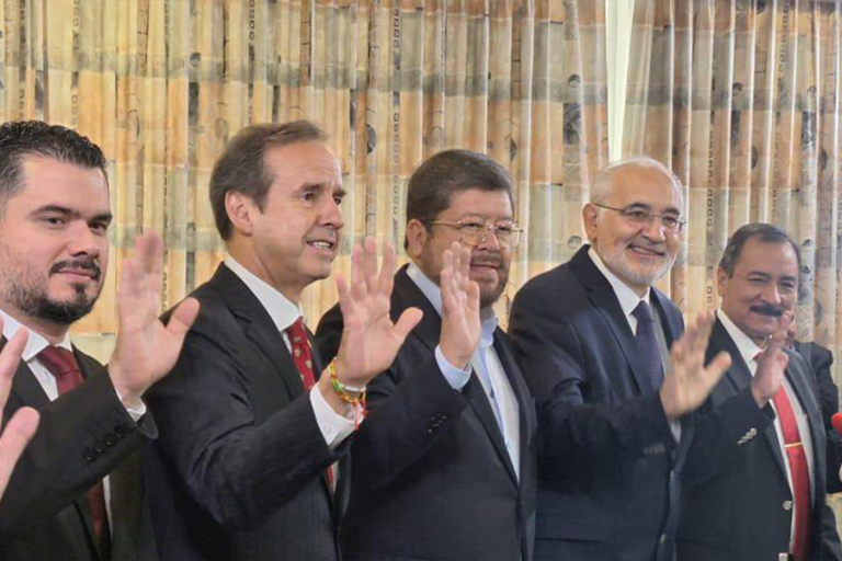 Políticos de oposición en la conformación del Bloque de Unidad