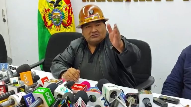 Alejandro Santos - Ministro de Minería