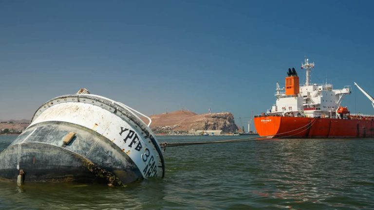 El buque en el puerto de Arica, Chile /Imagen Ilustrativa/ Foto: YPFB
