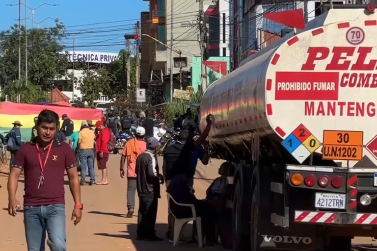 Toman planta de YPFB en Cobija - Pando