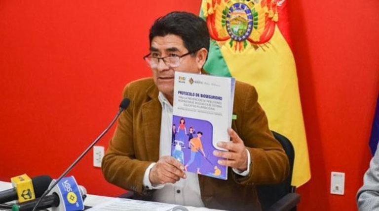 Omar Veliz - Ministro de Educación