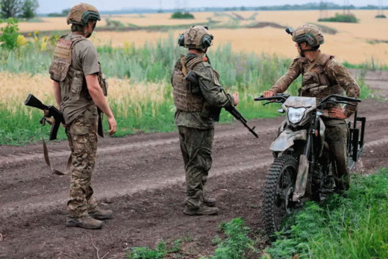 Militares rusos en la región ucraniana de Donetsk - Dmitry Yagodkin/TASS via ZUMA Pr / DPA
