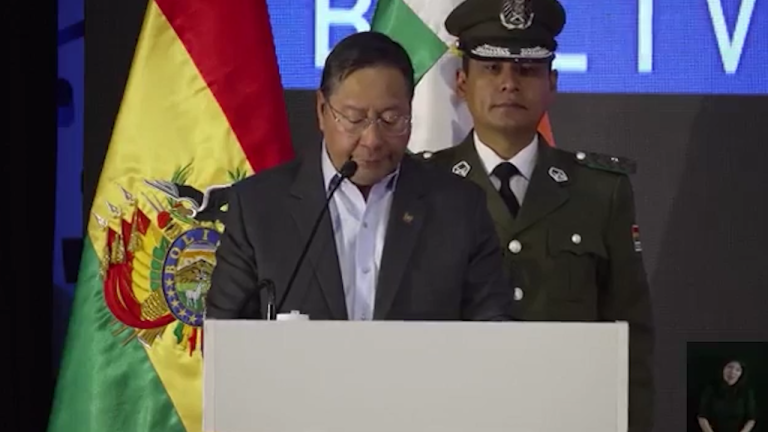 Luis Arce en la presentación de los datos del INE