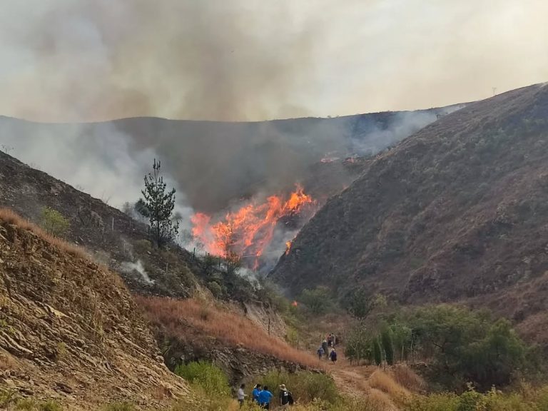 Incendio en la serranía de Sama