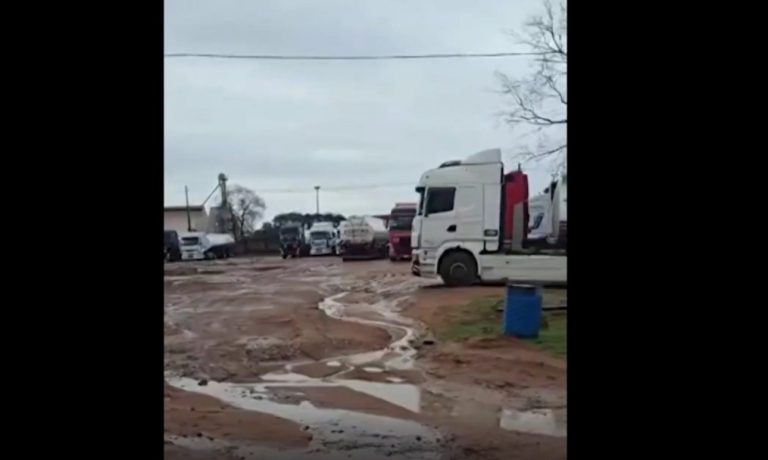 Cisternas esperan cargar combustibles