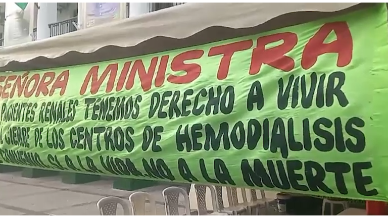 Protesta de pacientes renales en Santa Cruz