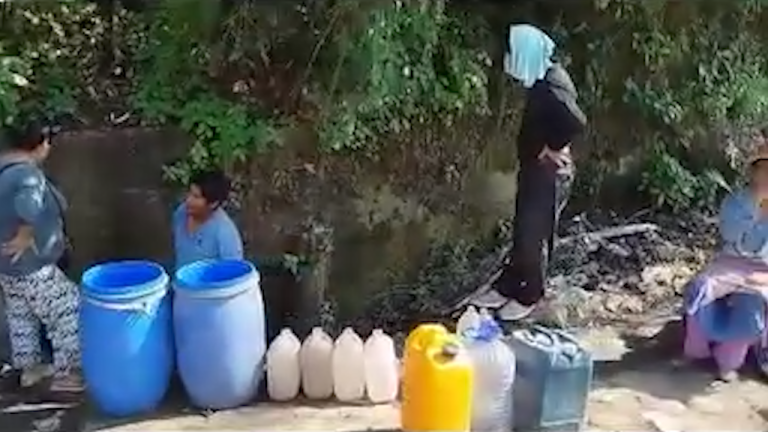 Bermejo: Gente se traslada al “burrito” para conseguir agua