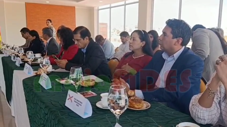 Encuentro de empresarios privados con parlamentarios electos de Chuquisaca