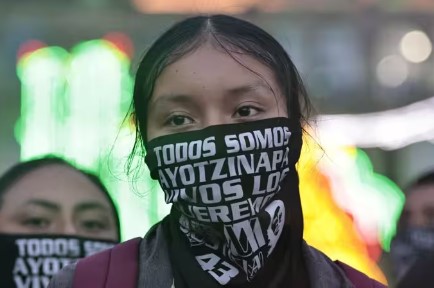 Detenido un expolicía por la desaparición de los estudiantes de Ayotzinapa Archivo - Protestas por la desaparición de los 43 normalistas de Ayotzinapa, México - Europa Press/Contacto/Josue Perez - Archivo
