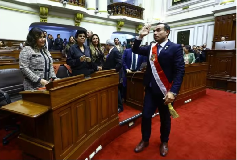 José Jerí, presidente de Perú, durante la jura del cargo. - Europa Press/Contacto/Peru's Congress