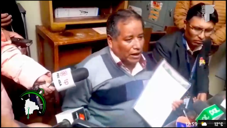 Dirigente del magisterio rural devuelve más de un millón de bolivianos tras denuncias de desfalco Richard Calle - Dirigente del magisterio rural