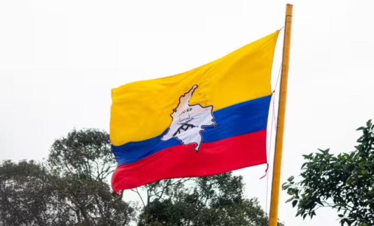 Archivo - Bandera de las FARC. - Europa Press/Contacto/Sebastian Marmolejo