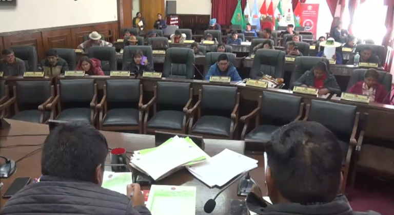 Fracasa elección de terna para vocales del TED Oruro por falta de consenso entre asambleístas Sesión de la Asamblea Legislativa Departamental de Oruro